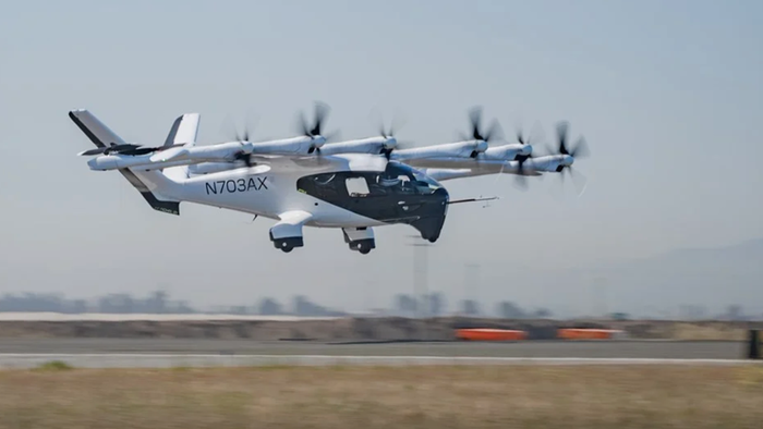 NextImg:Drone Stocks Soar On Trump eVTOL Executive Order