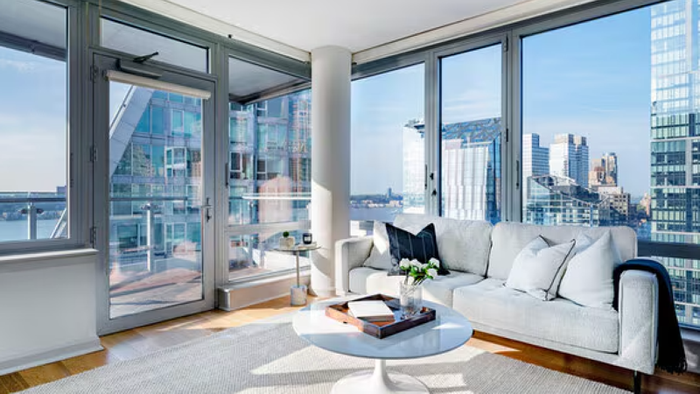 NextImg:Manhattan Rents Hit New High As FARE Act May Send Prices Higher