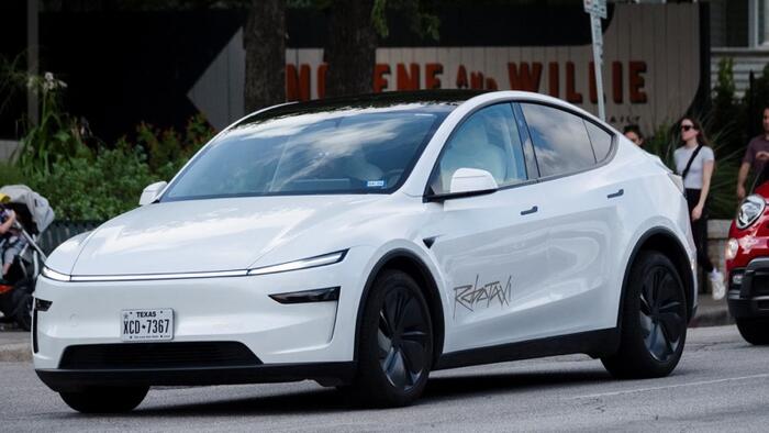NextImg:Goldman Weighs In On Tesla Robotaxi Launch