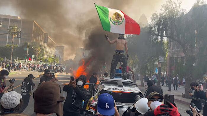 Los Angeles Warzone: "Insurrectionist Mobs" Attack Cops, Set Fires, Block 101 Freeway