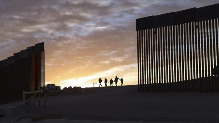 NextImg:CA Republicans Urge Amnesty For Illegal Immigrants