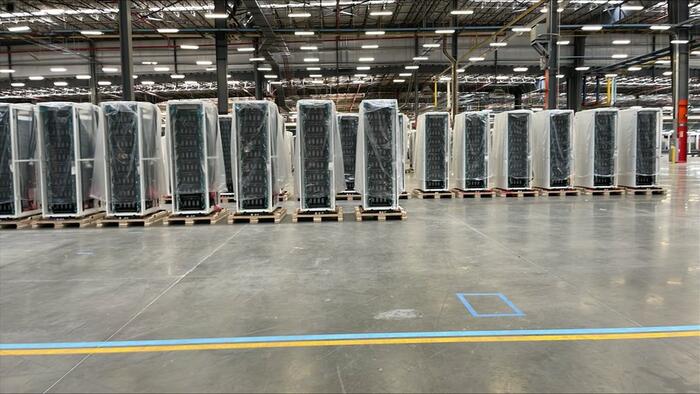 NextImg:Goldman Gains "Deeper Appreciation" For Dell's AI Servers After Investor Trip To Headquarters