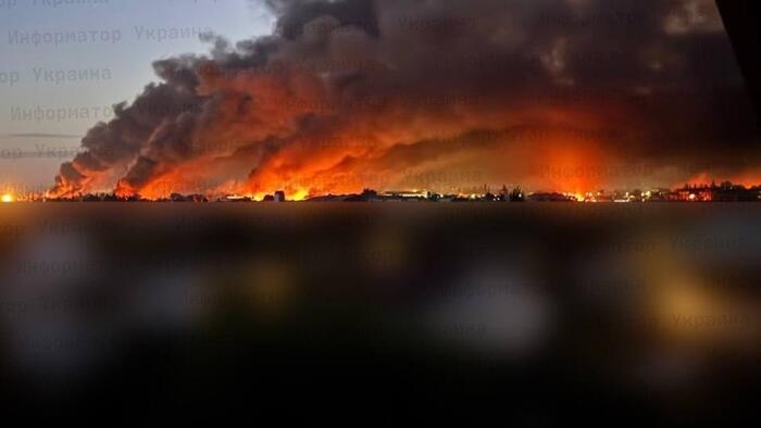 NextImg:Russian Drones & Missiles "Rained Down" On Kyiv In One of the War's Most Devastating Attacks Yet