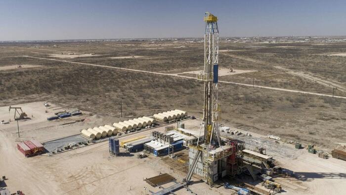 NextImg:Standard Chartered Sees Higher Long-Term Oil Prices As Shale Costs Rise