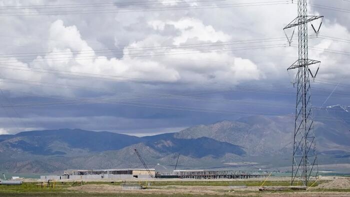 NextImg:Coal- And Gas-Fired Power Plants Have A New Best Friend: Data Centers