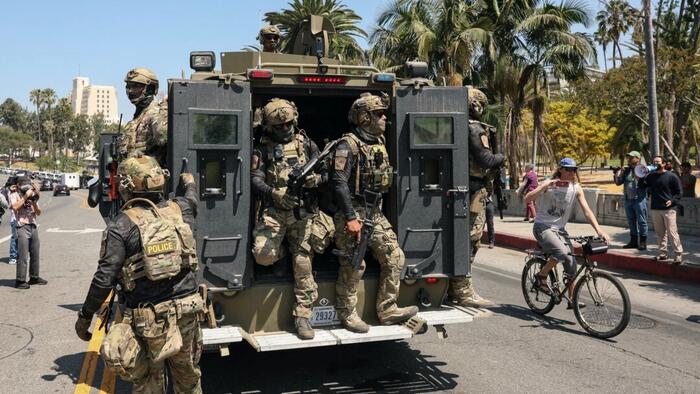 NextImg:Los Angeles Mayor Confronts Federal Immigration Officers At MacArthur Park