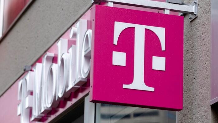 NextImg:T-Mobile Scraps DEI Programs To Better Align With Trump Admin Policies