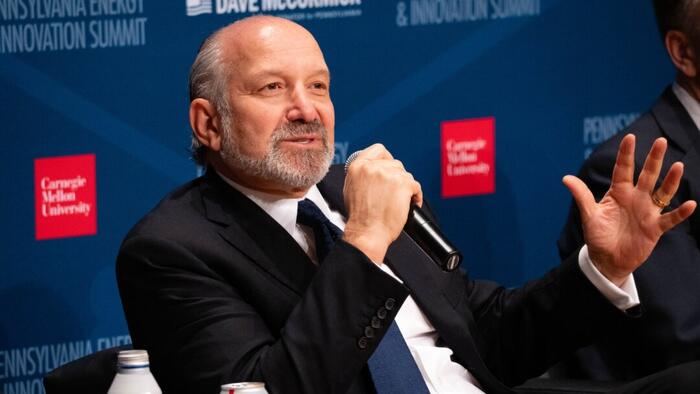 NextImg:Lutnick Says Trump Will Renegotiate Trade Pact With Canada, Mexico Next Year