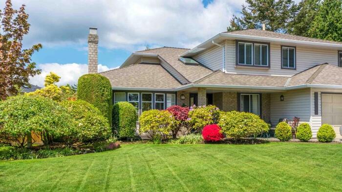NextImg:Luxury Housing Market No Longer Out Of Reach For Some 'Move-Up' Buyers: Report