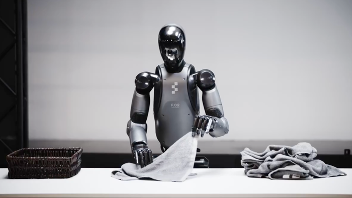 NextImg:Humanoid Robot Learns How To Fold Laundry