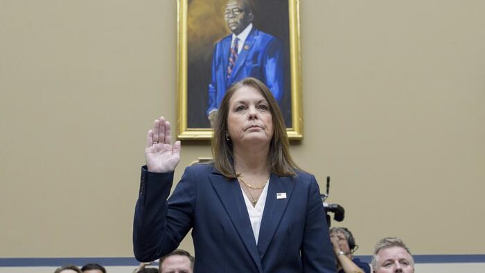 NextImg:Secret Service Stops Renewal Of Former Director's Security Clearance