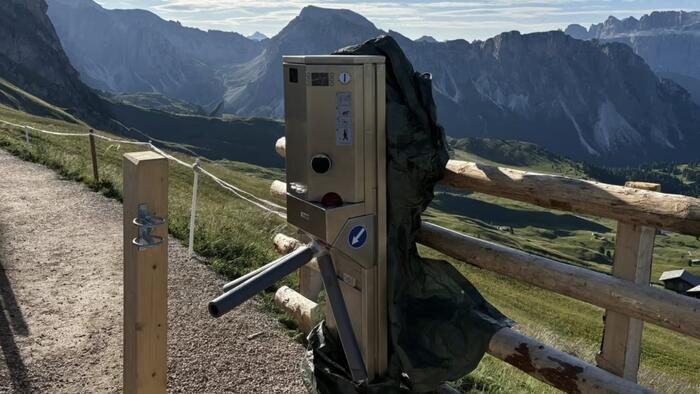 NextImg:Annoyed Italian Farmers Are Now Charging Tourists To Access Instagram Hotspots
