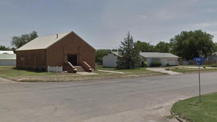NextImg:Meet The Kansas "Ghost Towns" Where Houses Cost Less Than Half The Price Of A Tesla