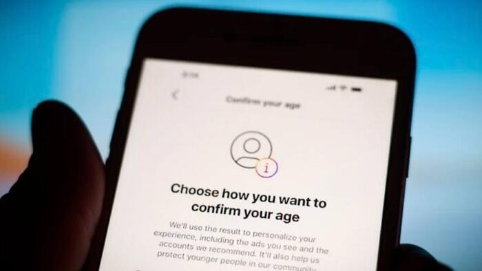 NextImg:Age-Restricted Taxi Tracking? The Absurd Consequences Of Britain's Online Safety Act