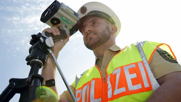 NextImg:The Drunkest Man In Germany: Foreign Driver With Deadly Blood Alcohol Level Arrested After Traveling 220 km/h On Autobahn