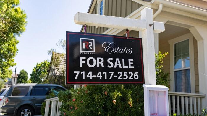 NextImg:US Mortgage Rates Tumble To Lowest Level Since April