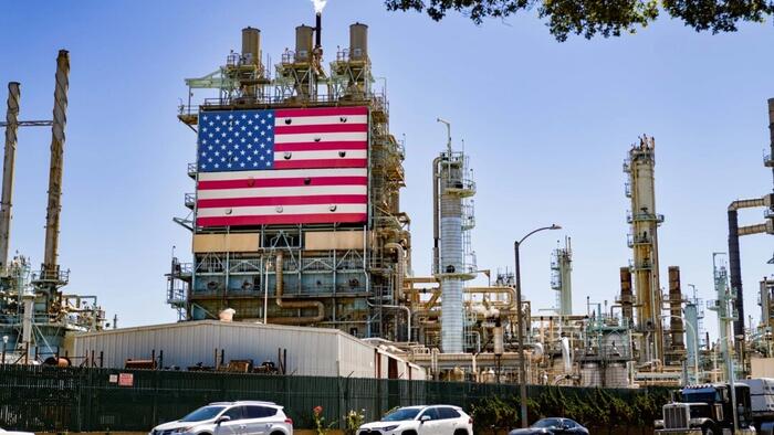 NextImg:Facing Impending Crisis, California Lawmakers Pivot On Fossil Fuels