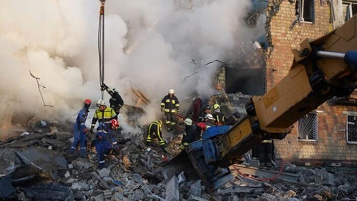 NextImg:EU, UK Diplomatic Missions Hit In Russia's 2nd Largest Assault On Kiev Of War