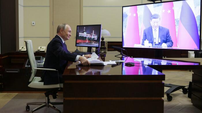 NextImg:Xi Tells Putin China Ready To Back Peace & Negotiations With US On Ukraine