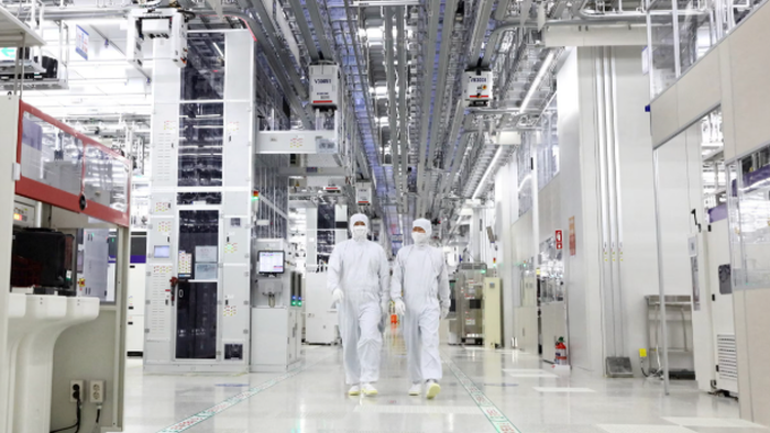NextImg:Trump Admin Weighs Annual Chip Supply Licenses For Samsung, SK Hynix In China