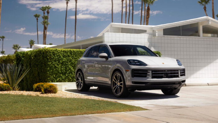 NextImg:Porsche Hits Brakes On EV Ambitions, Suffers Another Guidance Cut As Shares Drop Most On Record