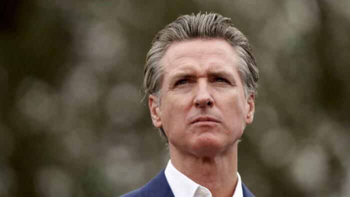 NextImg:Feds Order Officers To Ignore Newsom Law Banning Masks