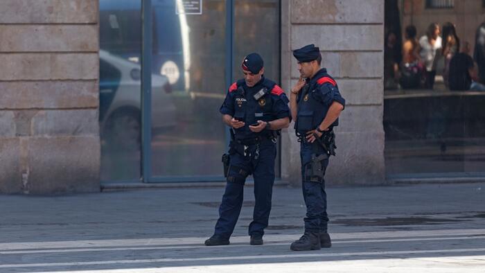 NextImg:Leaked Police Call Reveals Migrant Gangs Have Led To No-Go Zones For Authorities In Catalonia