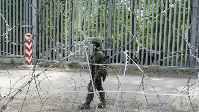 NextImg:Poland Seals Border With Belarus, Bracing For Russia's 'Zapad' War Games