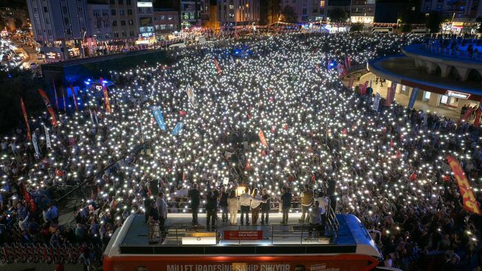 NextImg:'Political Coup': Turkish Opposition's Istanbul HQ Seized By Police Amid Clashes