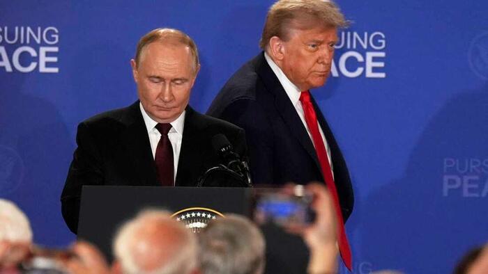 NextImg:Trump Warns His Patience With Putin Is "Running Out Fast"