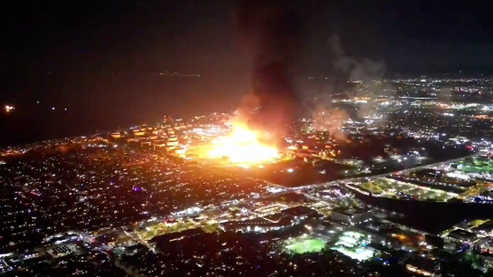 NextImg:Unplanned Flaring Event Reported At Chevron's El Segundo Refinery Following Explosion