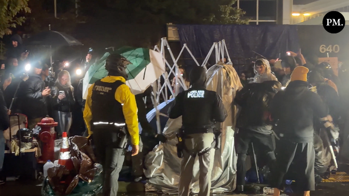 Antifa Retreats From Portland ICE Facility After Police Dismantle Encampment Antifa Retreats From Portland ICE Facility After Police Dismantle Encampment