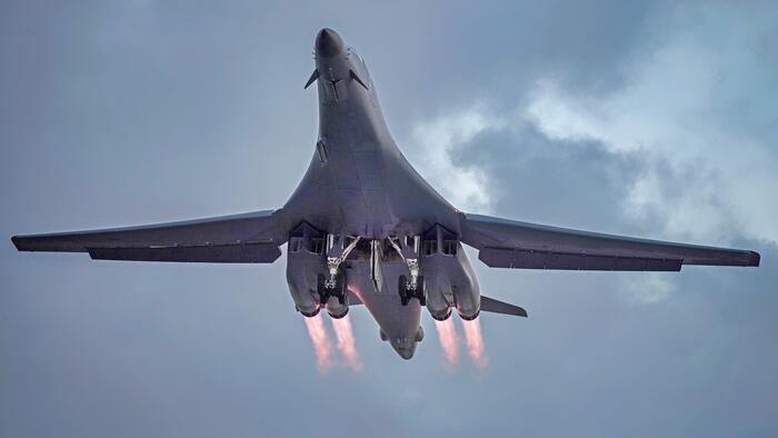 Pair Of US Bombers Again Fly Close To Venezuela, Sparks Speculation Of Imminent Attack Pair Of US Bombers Again Fly Close To Venezuela, Sparks Speculation Of Imminent Attack