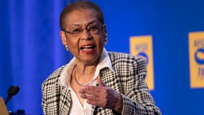 88-Year-Old Congresswoman Is Exposed For Having 7 No-Show Jobs 88-Year-Old Congresswoman Is Exposed For Having 7 No-Show Jobs