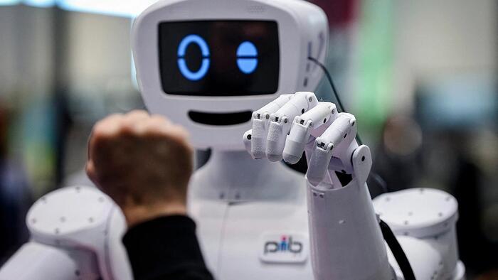 Prominent Personalities Sign Letter Seeking Ban On 'Development Of Superintelligence'