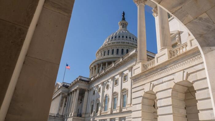 Federal Workers Union Calls On Democrats To Support GOP Bill And End Shutdown