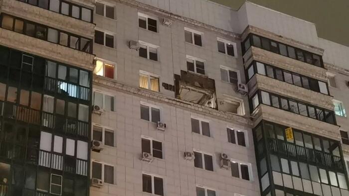Overnight Drone Attack Hits Moscow High-Rise As Putin Warns Of ‘Overwhelming’ Response Overnight Drone Attack Hits Moscow High-Rise As Putin Warns Of ‘Overwhelming’ Response