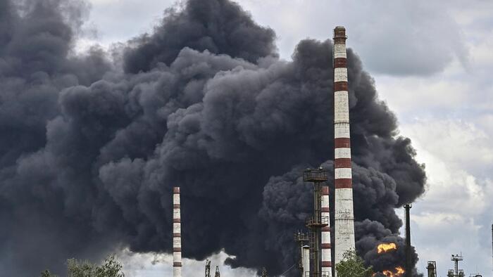 Zelensky Declares Expansion Of Long-Range Attacks On Russian Oil Refineries Zelensky Declares Expansion Of Long-Range Attacks On Russian Oil Refineries