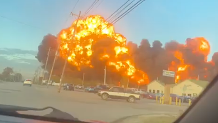 Dramatic Footage Shows UPS Cargo Jet Crashing At Louisville Airport Dramatic Footage Shows UPS Cargo Jet Crashing At Louisville Airport