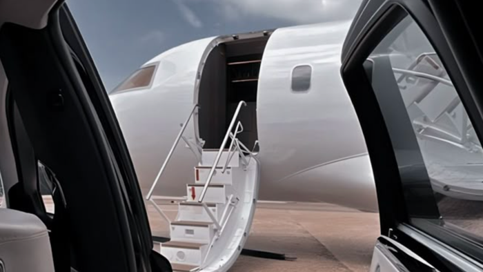 Trump Floats k Bonus To ‘Patriotic’ Air Traffic Controllers As FAA Freezes Private Jet Travel At 12 Major Airports Trump Floats k Bonus To ‘Patriotic’ Air Traffic Controllers As FAA Freezes Private Jet Travel At 12 Major Airports