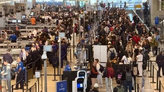 Travel Chaos At Major Airports As Government Shutdown Reaches Record 35th Day Travel Chaos At Major Airports As Government Shutdown Reaches Record 35th Day