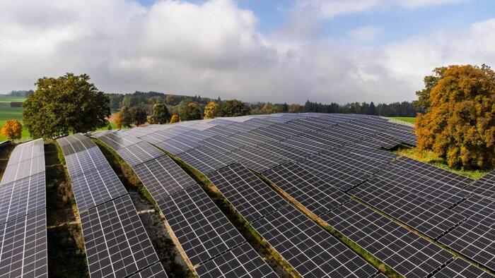 Europe’s Solar Surge Exposes Cracks In Aging Power Grid: Analysts Europe’s Solar Surge Exposes Cracks In Aging Power Grid: Analysts