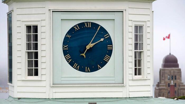What To Know About The Push To ‘Lock The Clock’ On Daylight Saving Time What To Know About The Push To ‘Lock The Clock’ On Daylight Saving Time