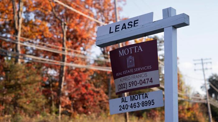 Retail Workers Currently Earning 51.6% Less Than Needed To Afford Rent: Report Retail Workers Currently Earning 51.6% Less Than Needed To Afford Rent: Report