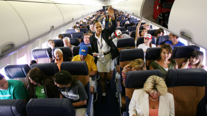 Record-Long Gov’t Shutdown Forces Southwest To Cut Guidance As Airline Warnings Pile Up Record-Long Gov’t Shutdown Forces Southwest To Cut Guidance As Airline Warnings Pile Up