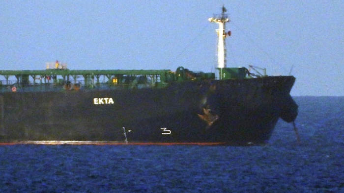 Trump Blockade Leaves  Billion Of Venezuelan Crude Stranded On Tankers