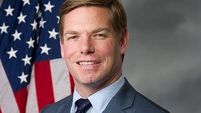 Swalwell Pledges To Arrest ICE Agents And Take Away Their Driver’s Licenses
