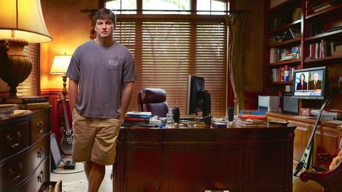 Michael ‘Big Short’ Burry Reveals He “Is Not Short” Tesla