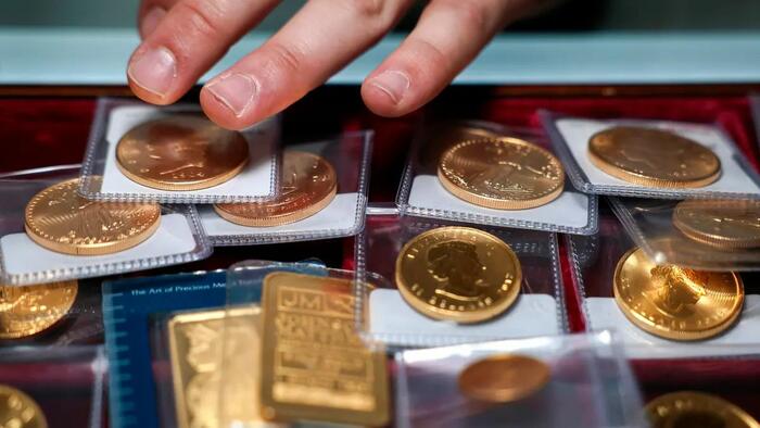 This Elderly Man Gave Away His Gold After Fake US Marshal Called. He Isn't The Only One.