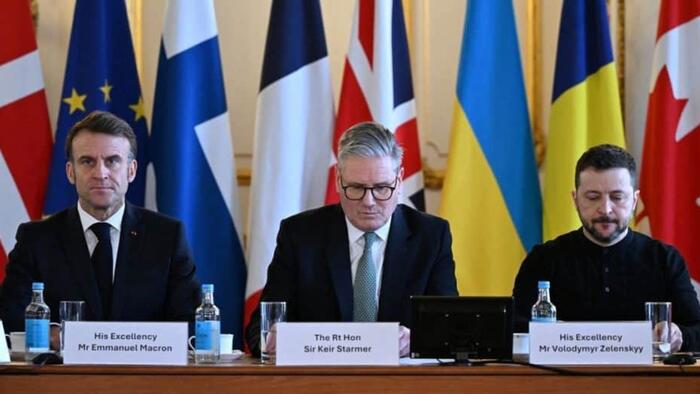 Britain's Ruling Class Loves To Cosplay As A Titan